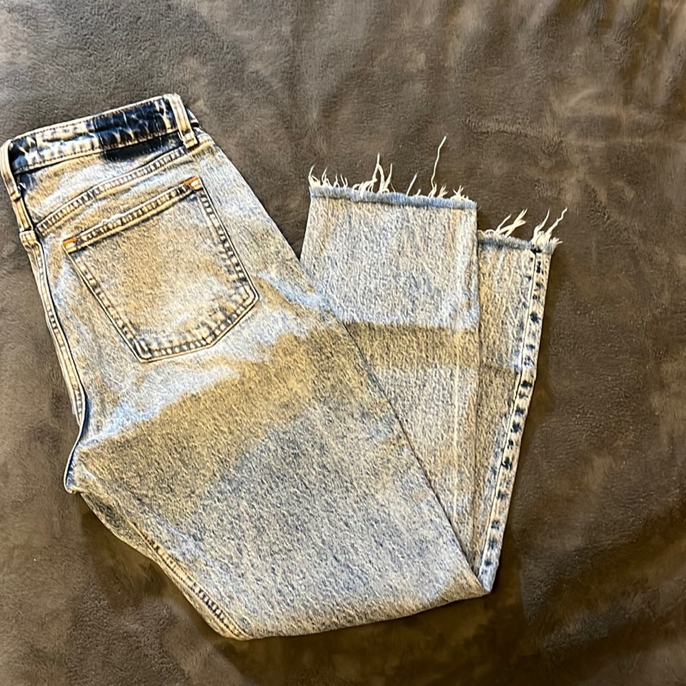Abercrombie and Fitch The Mom High Rise (Curve Love)